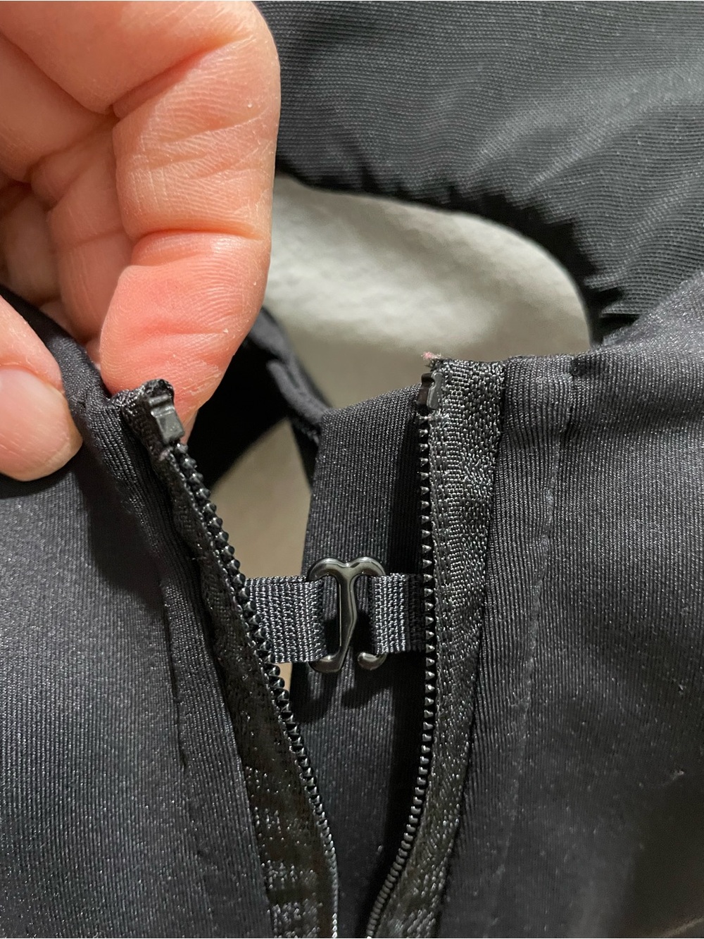 Old Navy Powersoft Front-Zip Black Sports Bra - Picture 3 of 5